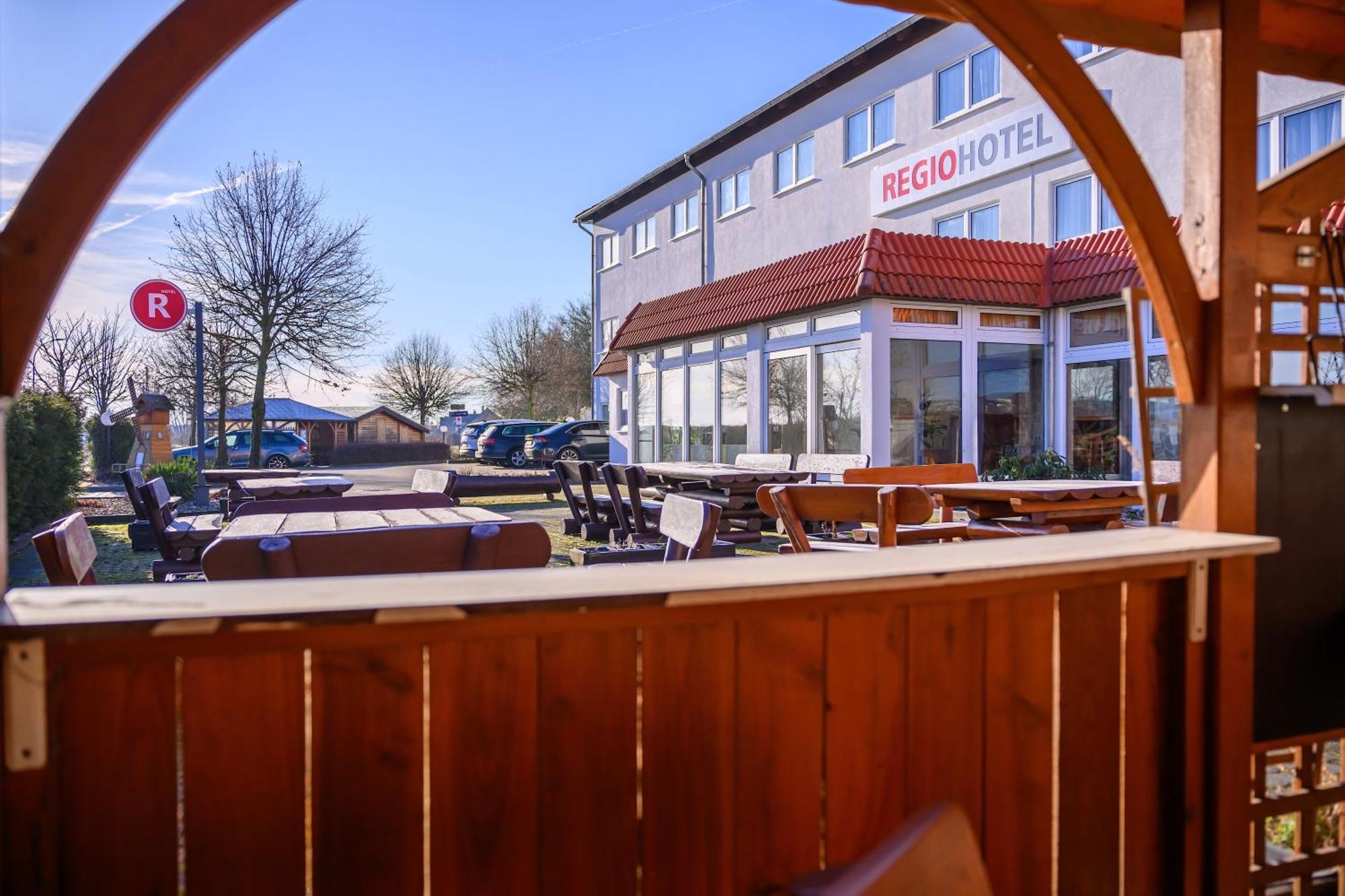 Regiohotel Halle Leipzig Airport Шкойдиц Экстерьер фото